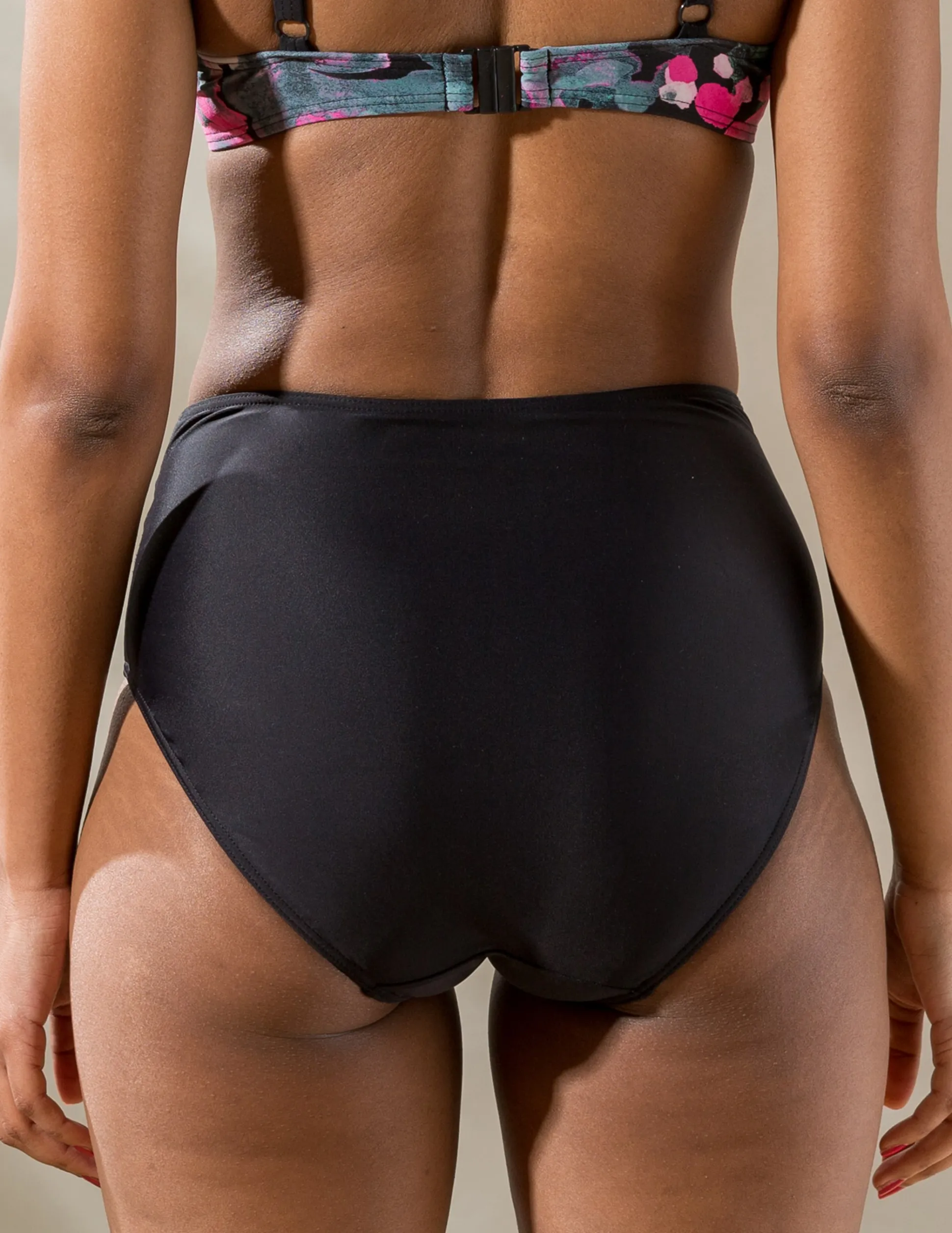 Bikinitrosa Solid Midi Svart