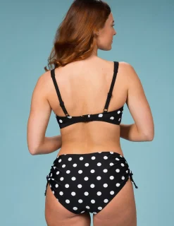 Prickig hipster bikinitrosa
