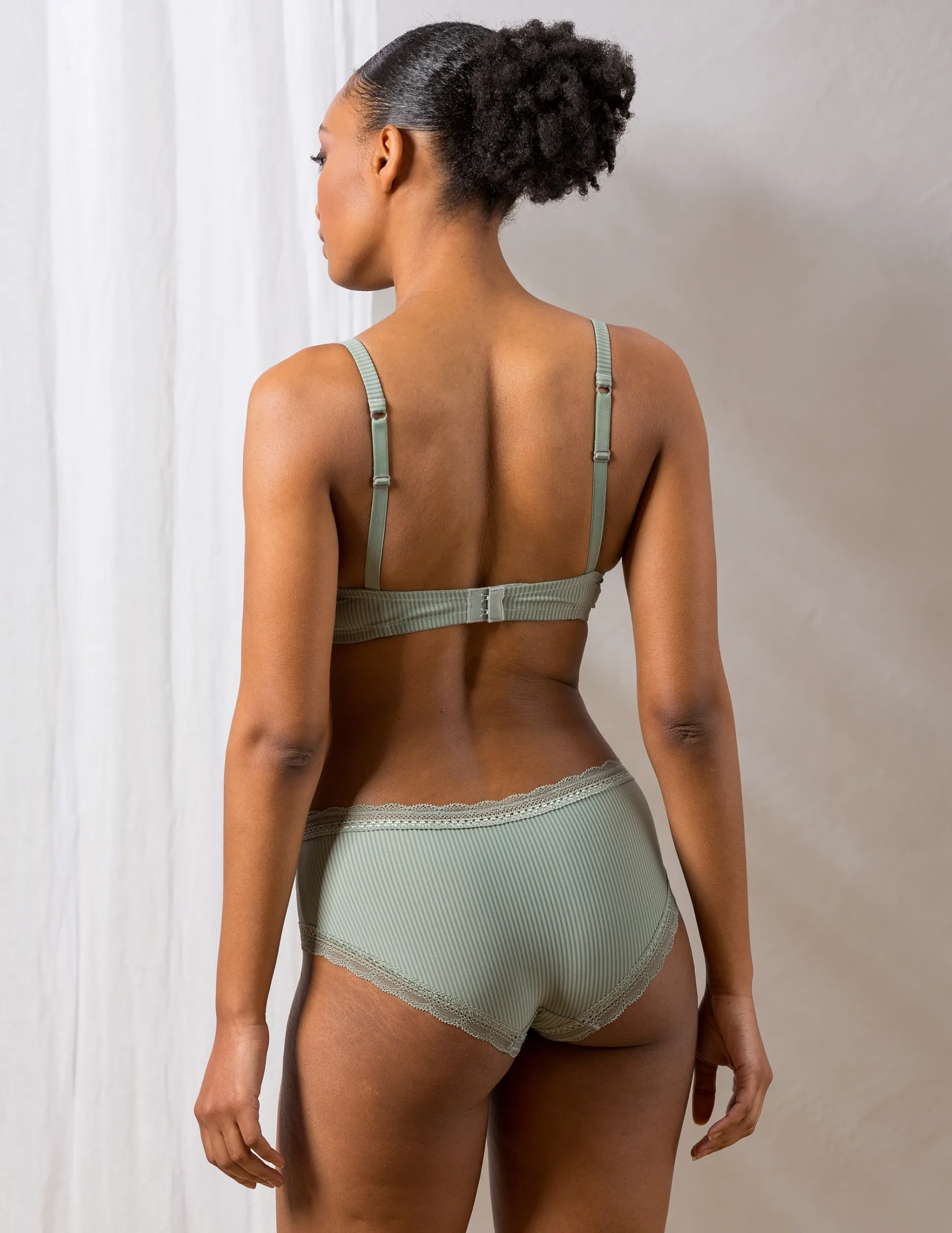 Trosa Hipster Laila Spets Jacquard Army